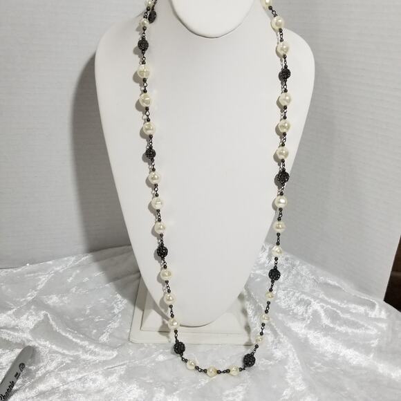LC faux pearl black rhinestone ball 34" necklace 1.1635 2" e - Picture 7 of 14